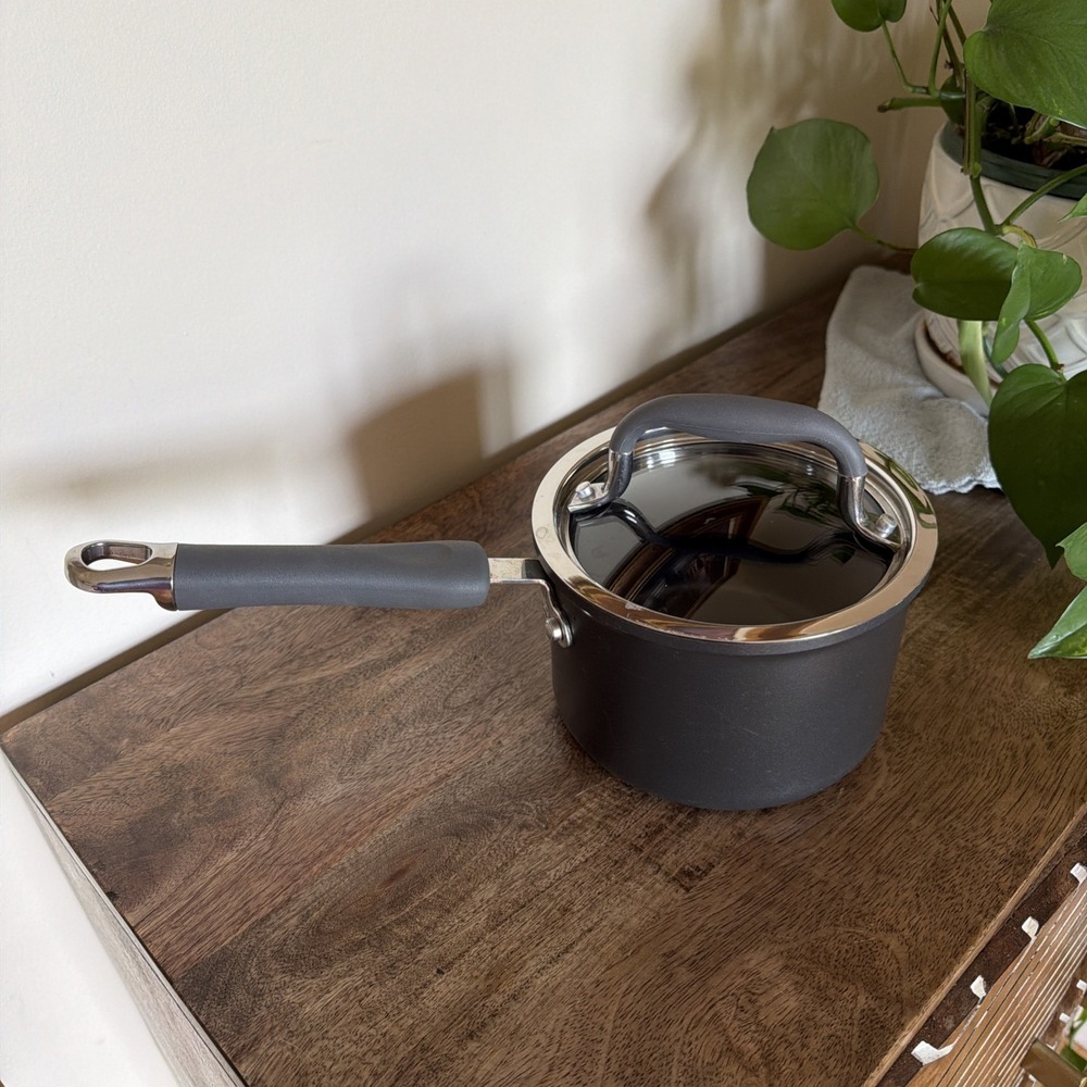 The Pampered Chef 3 Quart Hard-Anodized Non-Stick Sauce Pan With Lid